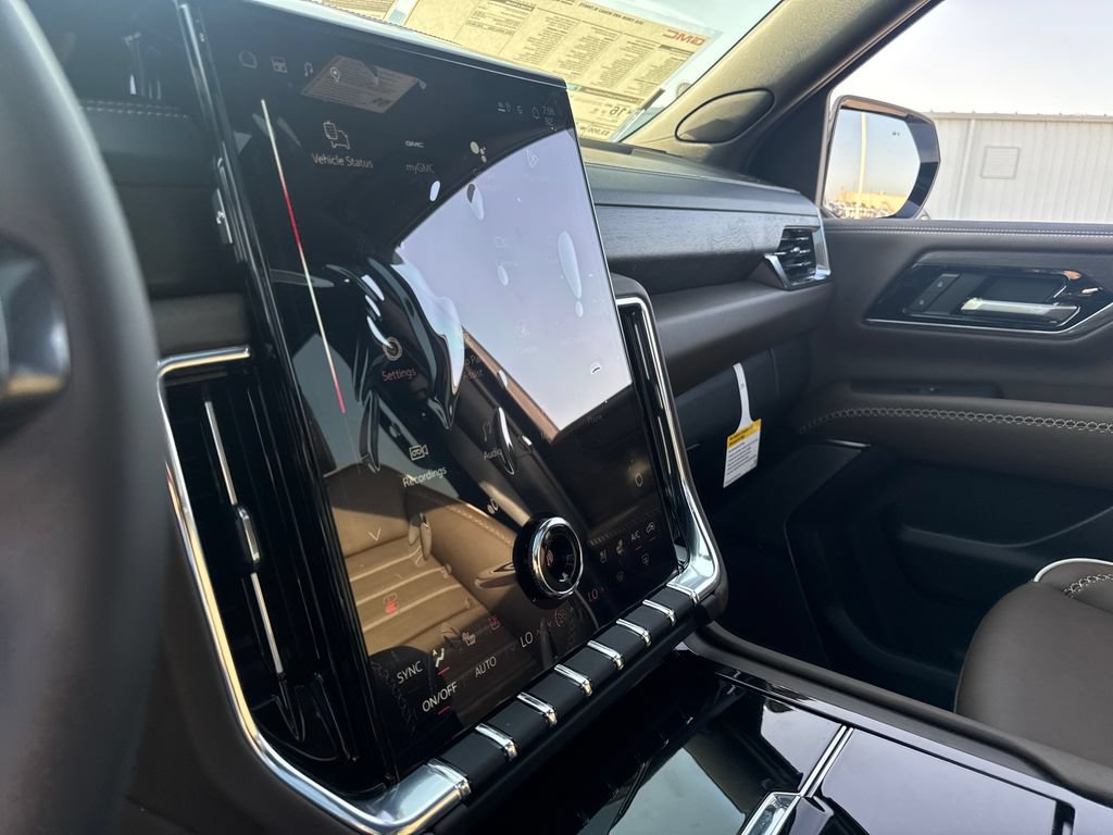 New 2026 GMC Yukon Denali Ultimate AWD/4WD image 23