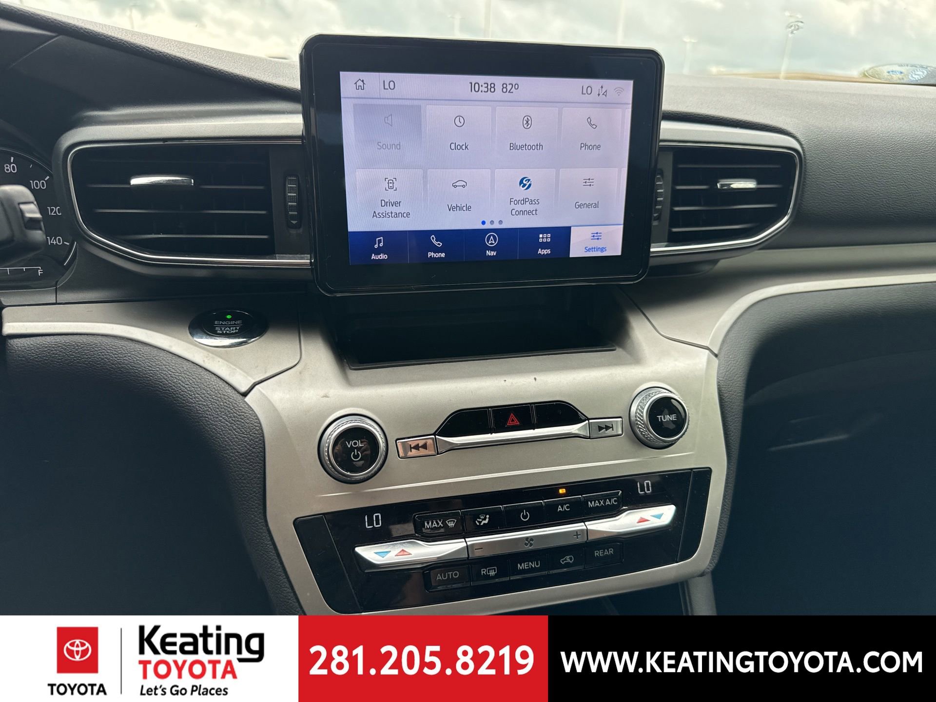 Used 2020 Ford Explorer XLT w/ Equipment Group 202A RWD image 18