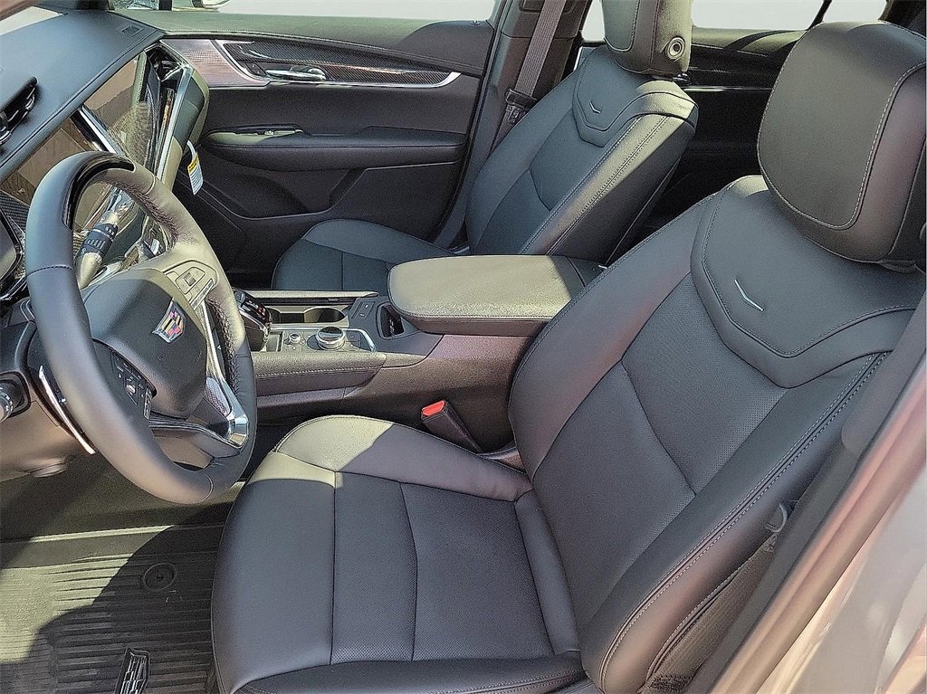 New 2025 Cadillac XT6 Sport w/ Technology Package image 14