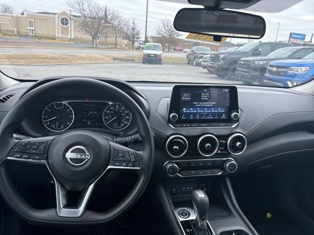 Used 2025 Nissan Sentra SV image 30