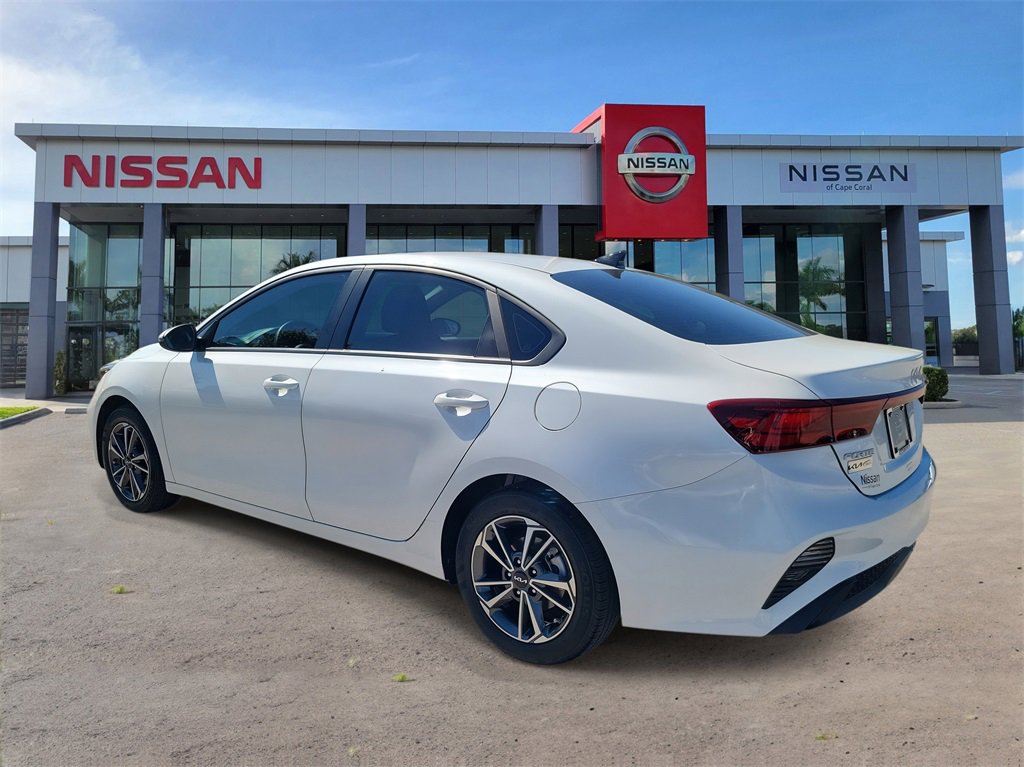 Used 2023 Kia Forte LXS w/ LXS Technology Package image 6