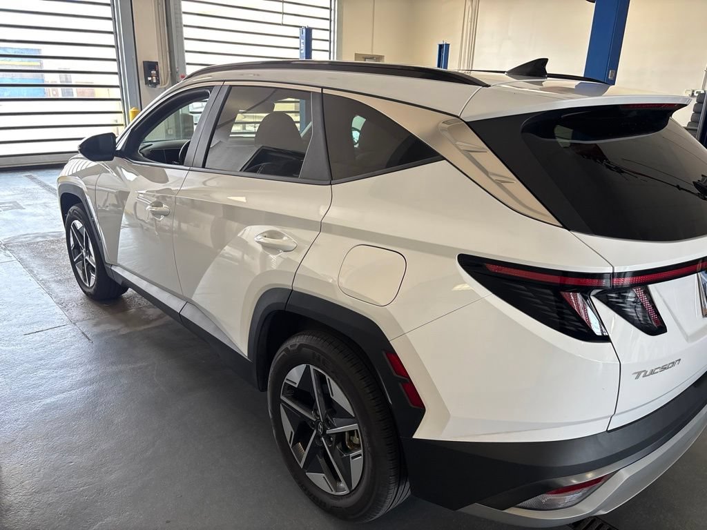 Used 2025 Hyundai Tucson SEL AWD/4WD image 3