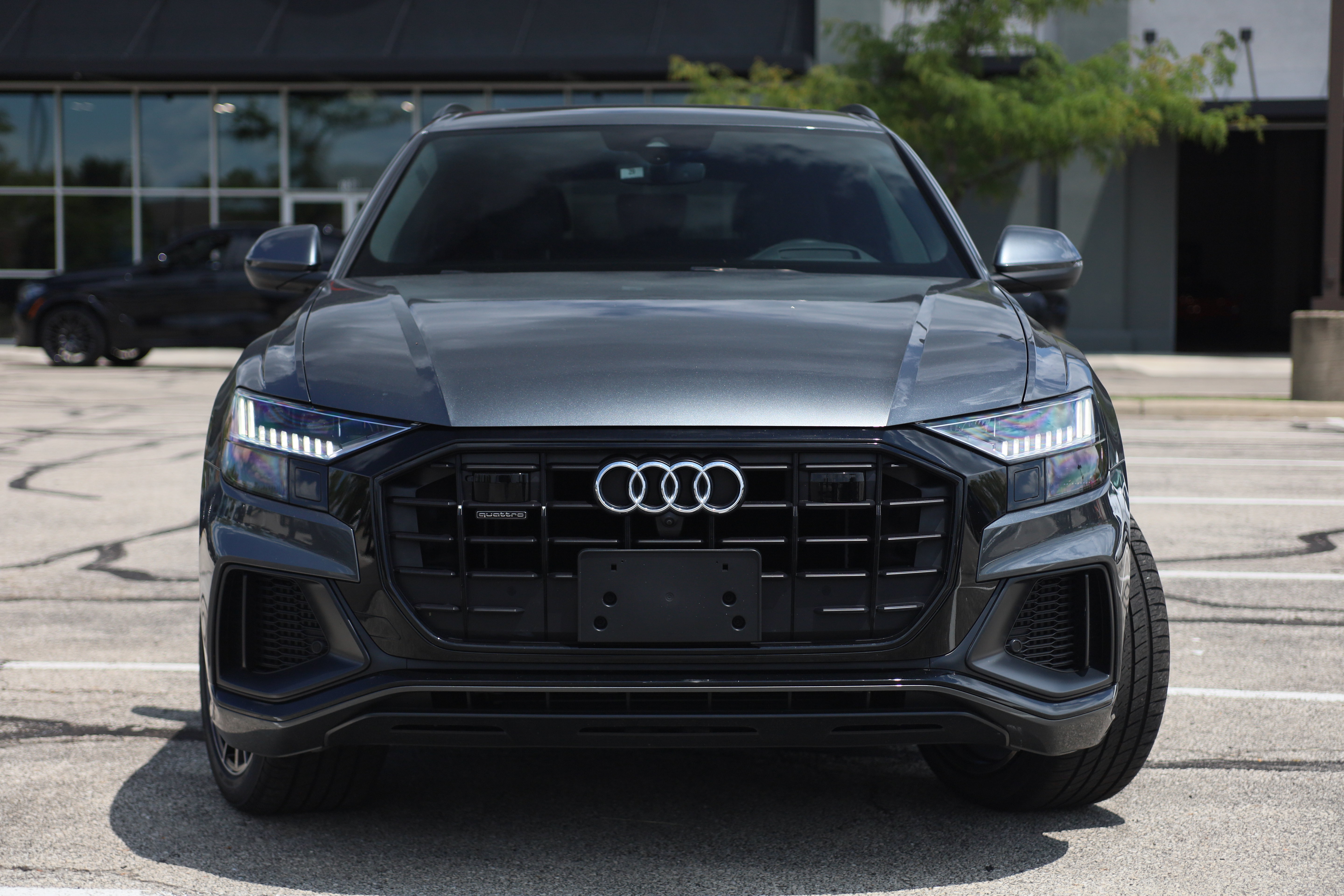 Used 2020 Audi Q8 Prestige w/ Prestige Package AWD/4WD image 2