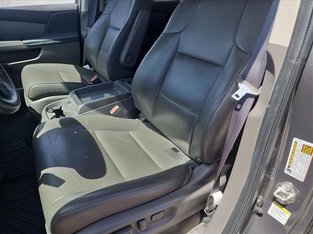 Used 2015 Honda Odyssey Touring Elite image 11