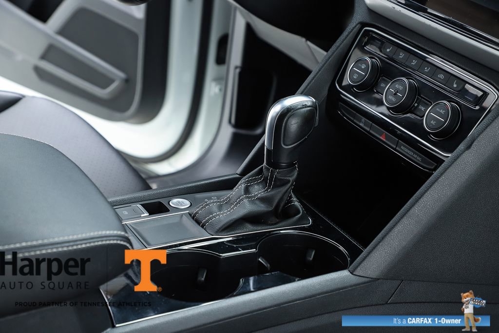 Used 2023 Volkswagen Atlas Cross Sport SE w/ Panoramic Sunroof Package FWD image 34