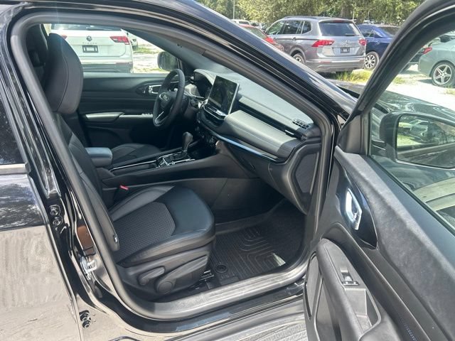 Used 2026 Jeep Compass Latitude AWD/4WD image 18