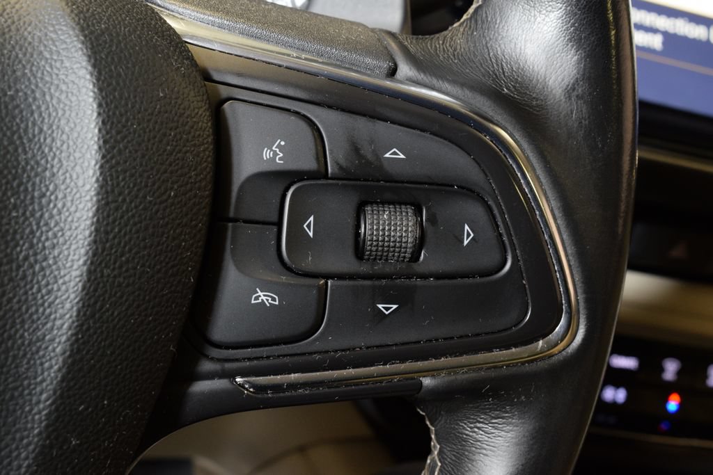 Used 2021 Buick Envision Avenir w/ Technology Package II FWD image 21