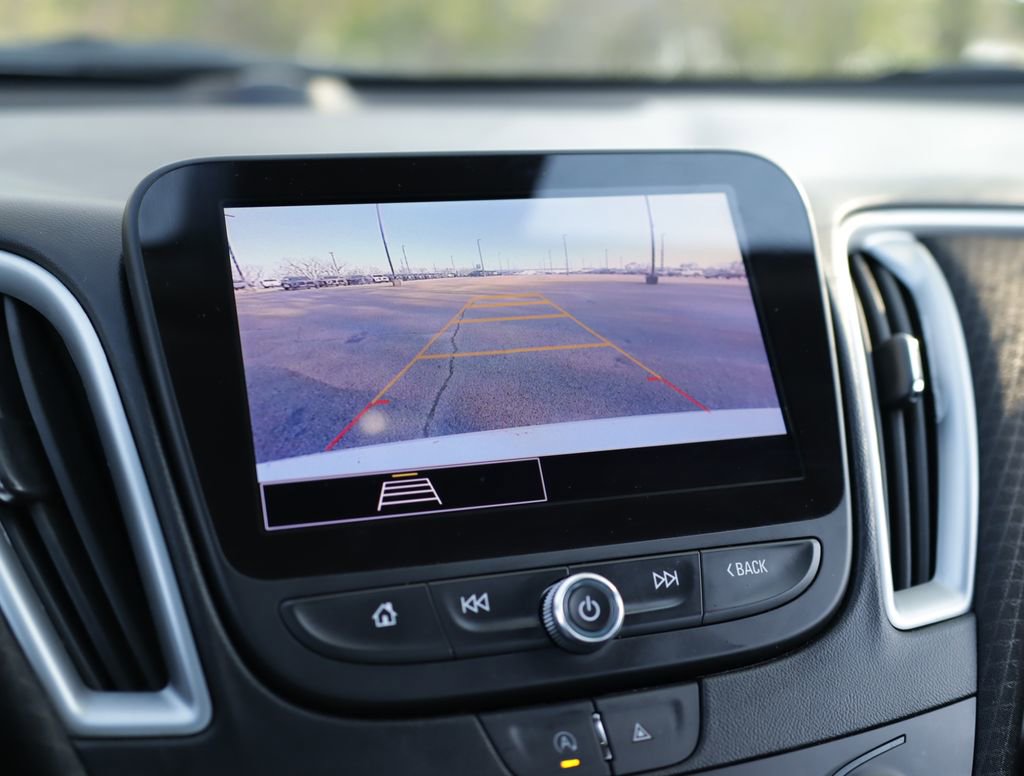 Used 2023 Chevrolet Malibu LT FWD image 14