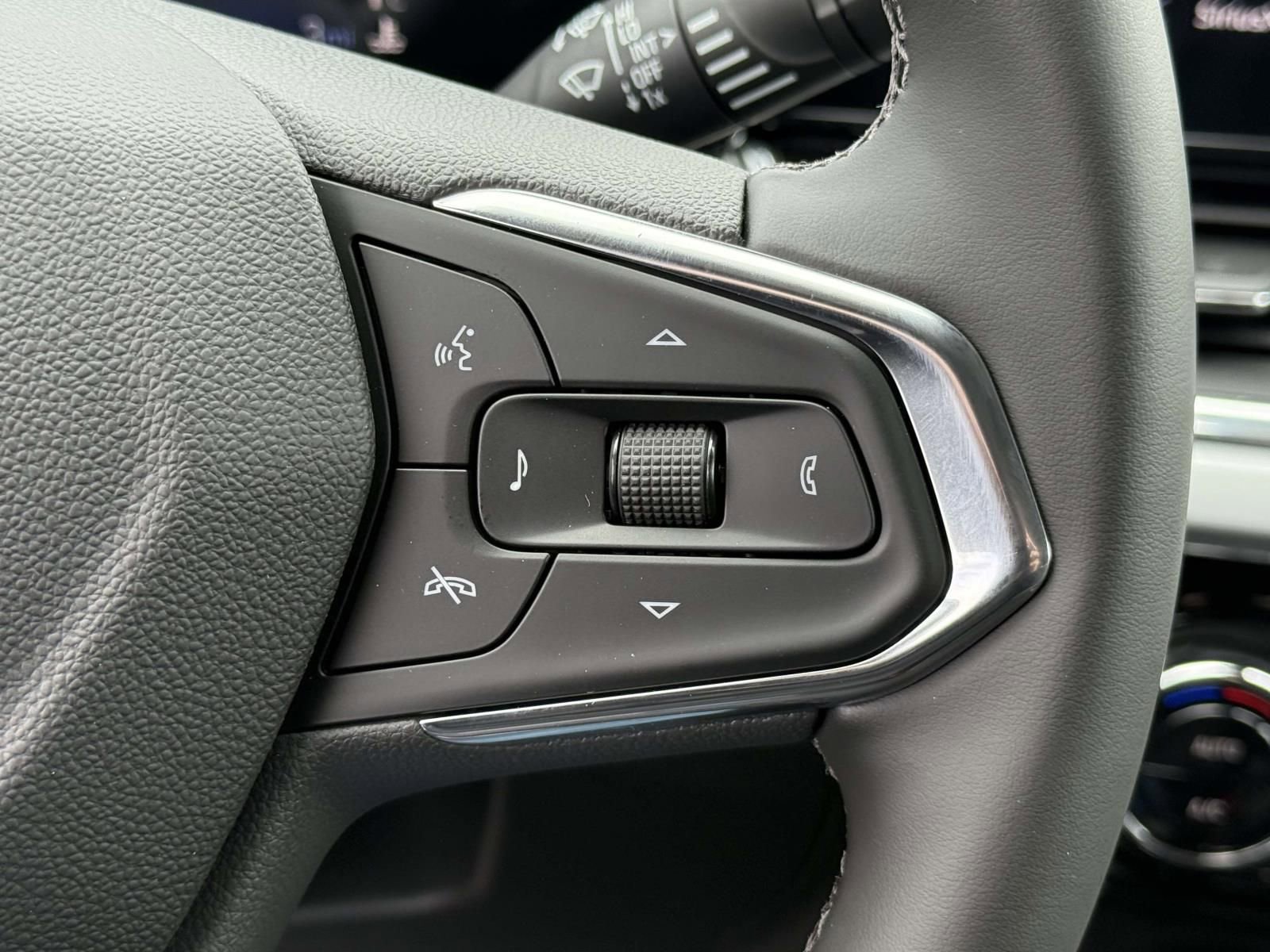 New 2026 Chevrolet Trax LT w/ Driver Confidence Package FWD image 13