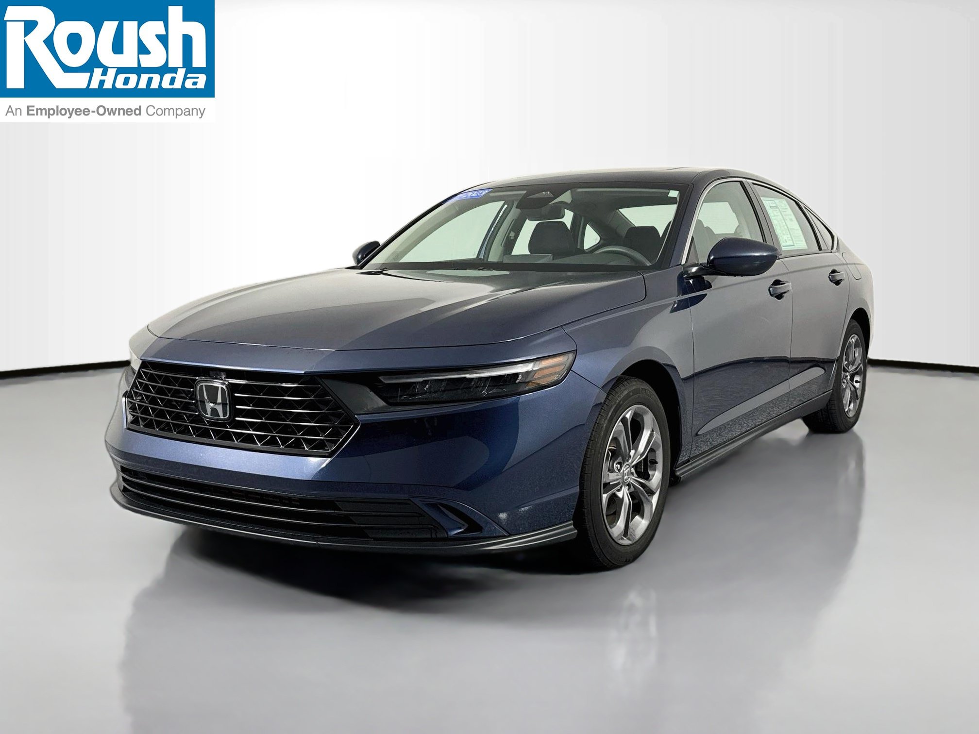 Certified 2023 Honda Accord EX image 1
