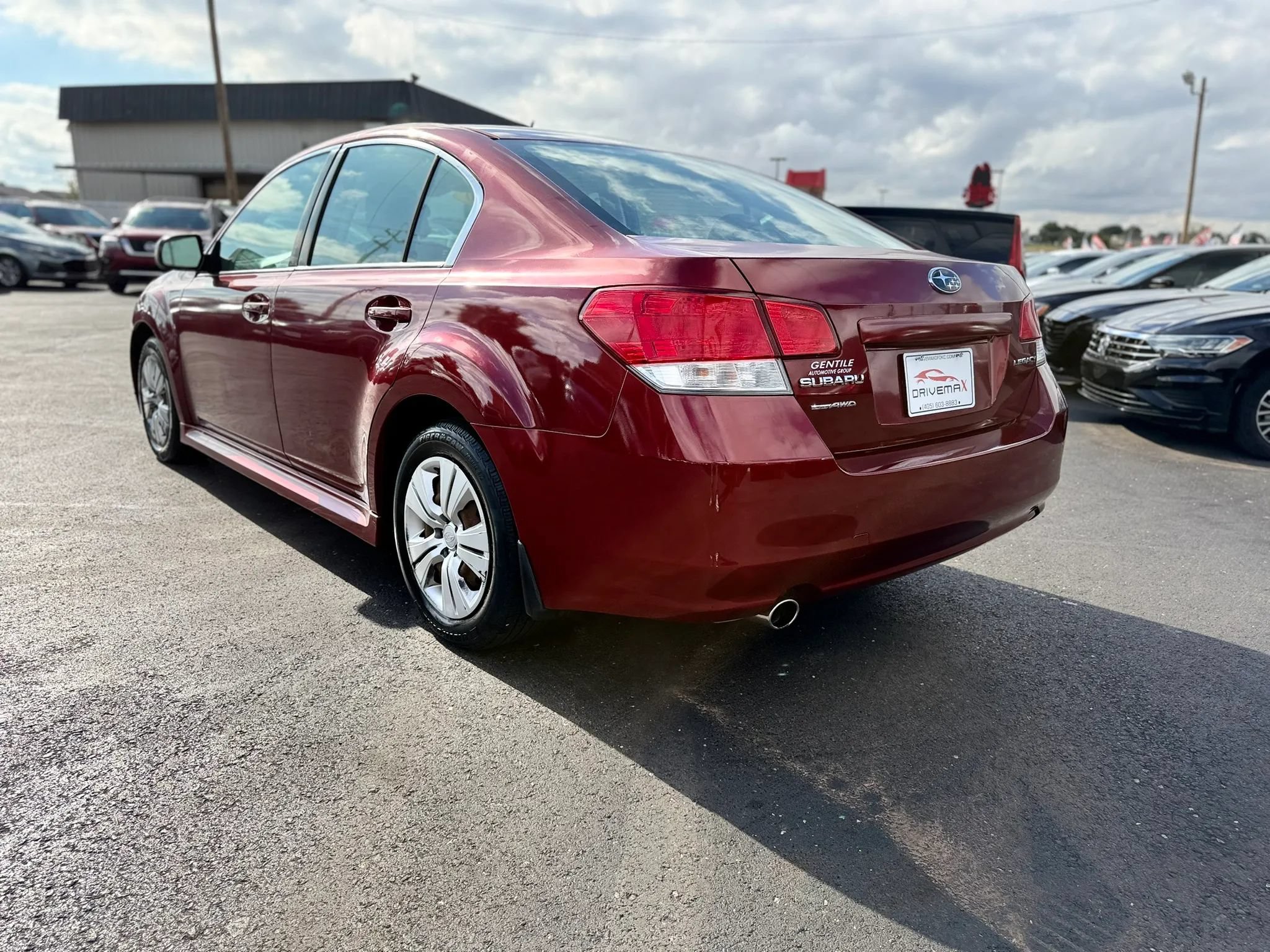 Used 2010 Subaru Legacy 2.5i AWD/4WD image 5