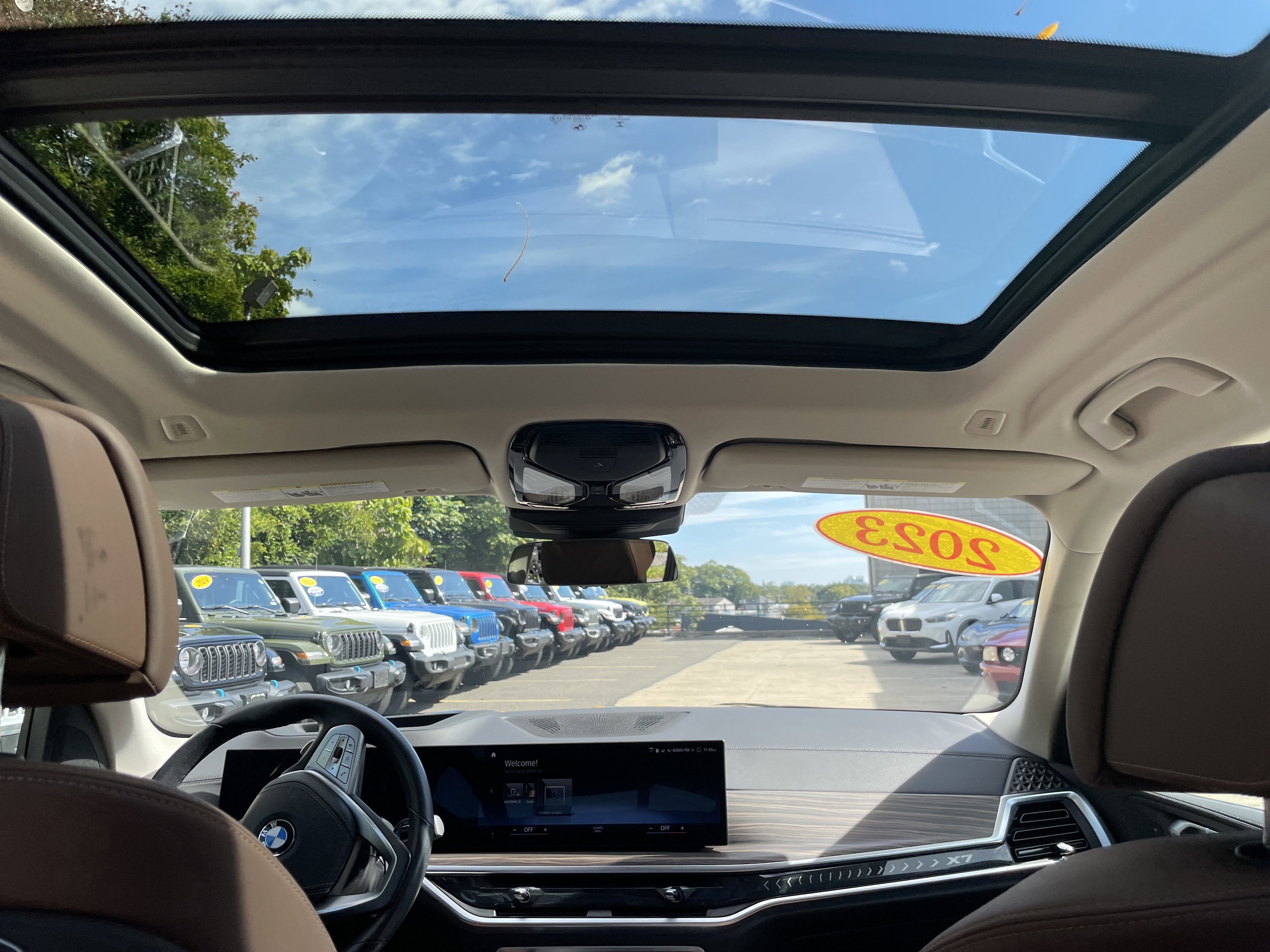 Used 2023 BMW X7 xDrive40i w/ Parking Assistance Package image 47