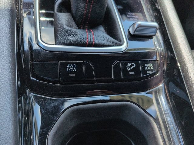 Used 2025 Jeep Compass Trailhawk AWD/4WD image 25