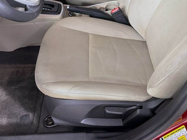 Used 2016 Ford Fiesta SE w/ Cold Weather Package FWD image 20