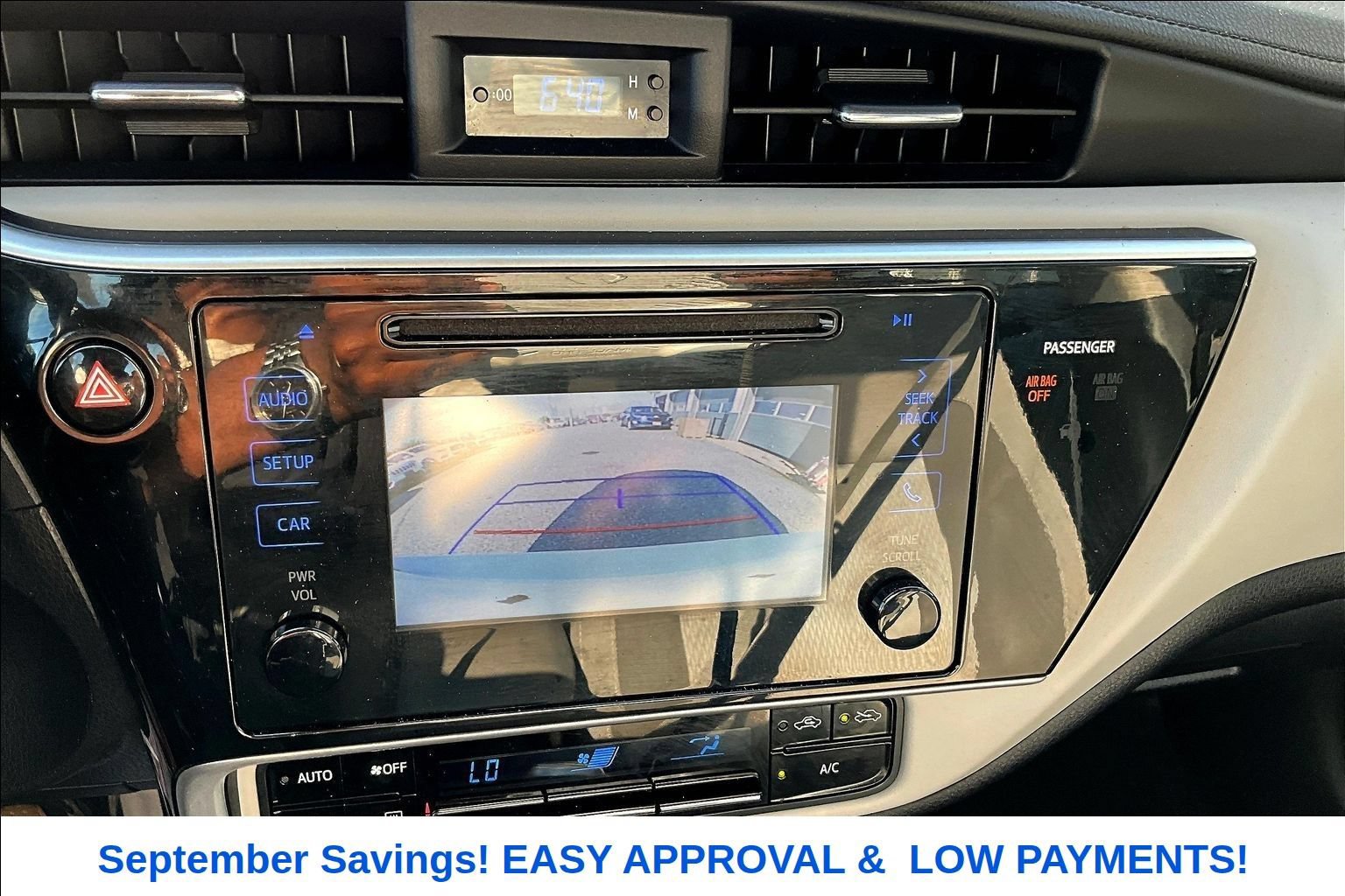 Used 2017 Toyota Corolla LE FWD image 11