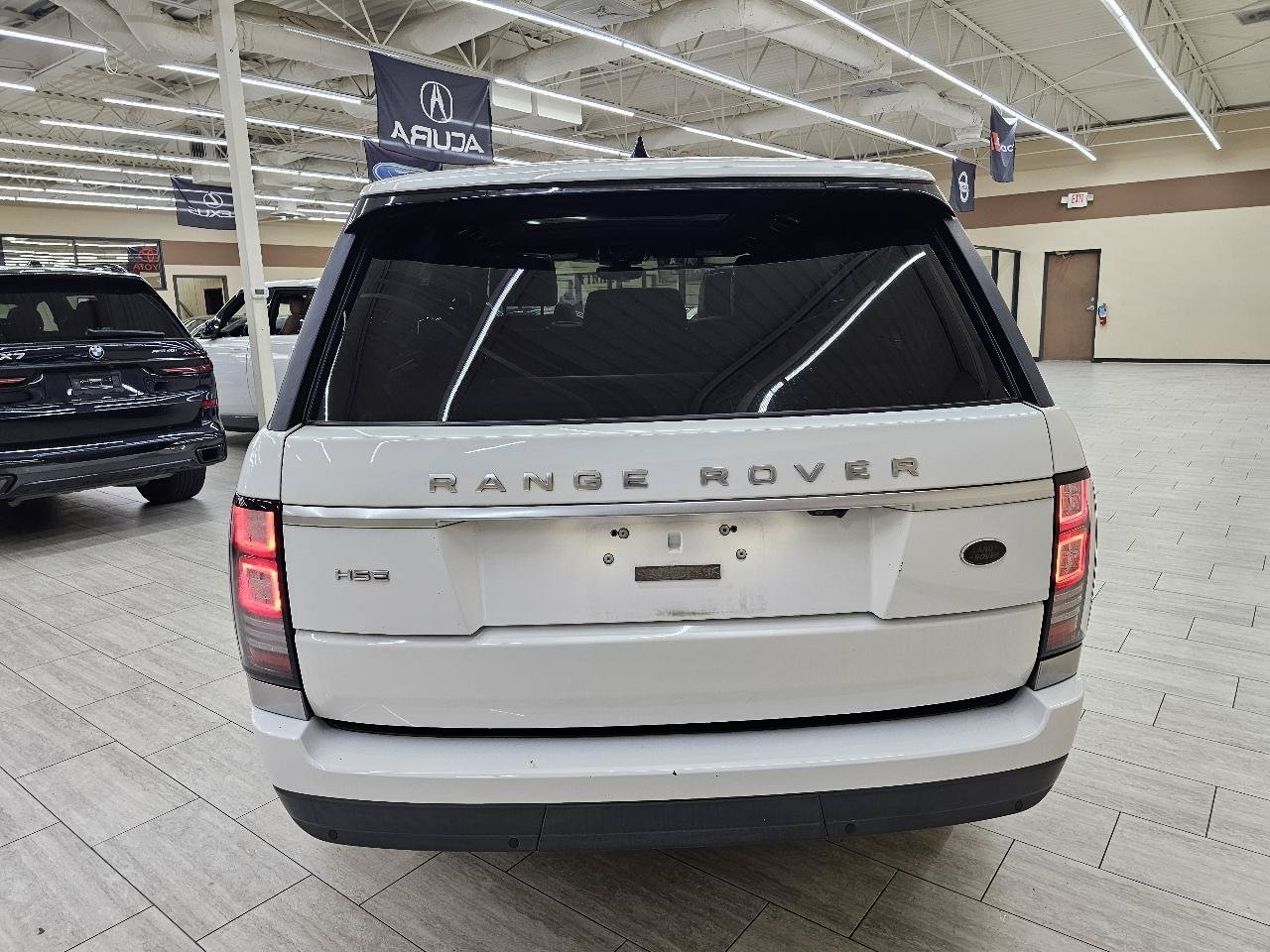 Used 2017 Land Rover Range Rover HSE AWD/4WD image 7