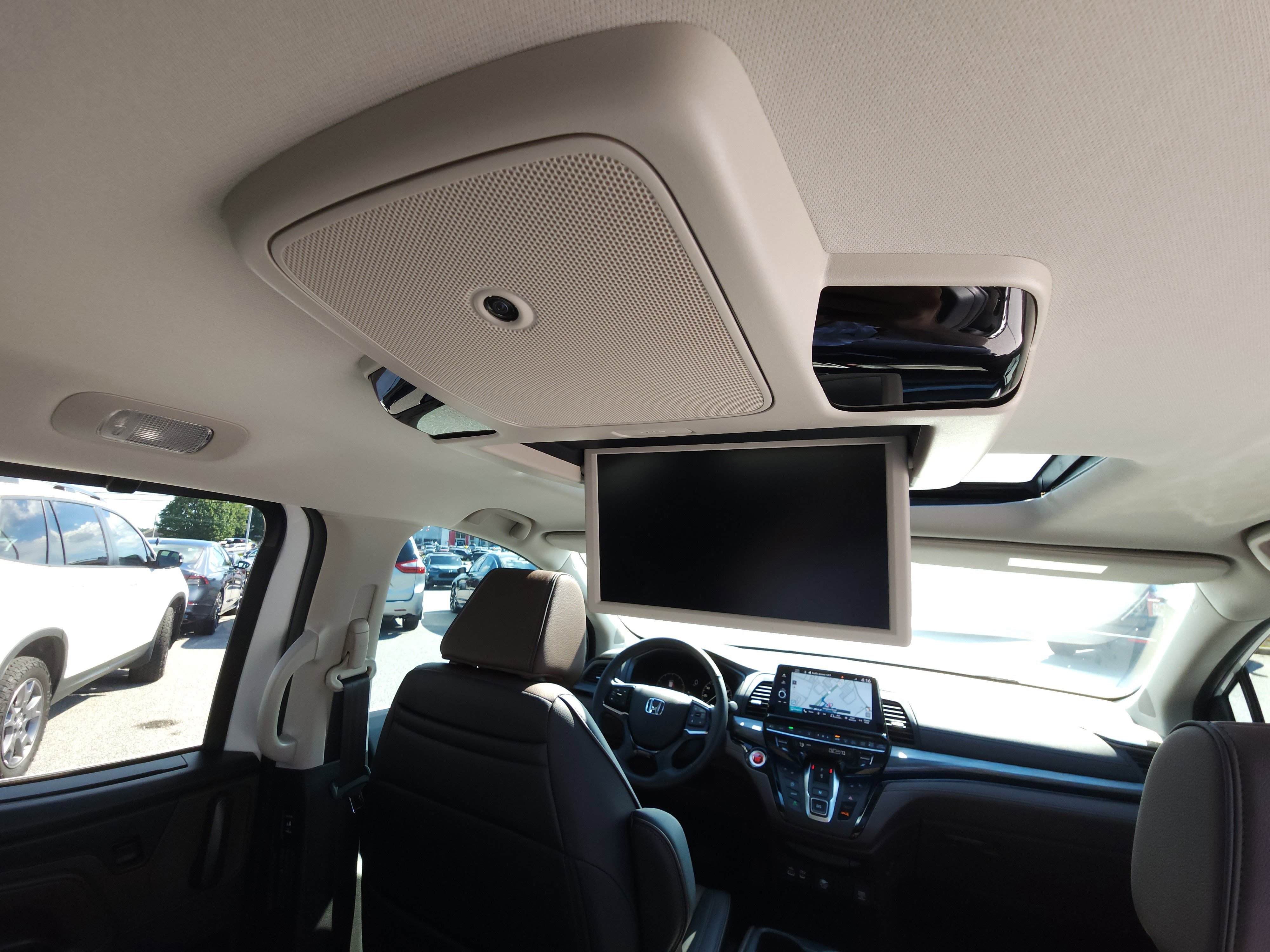 Used 2025 Honda Odyssey Elite image 16