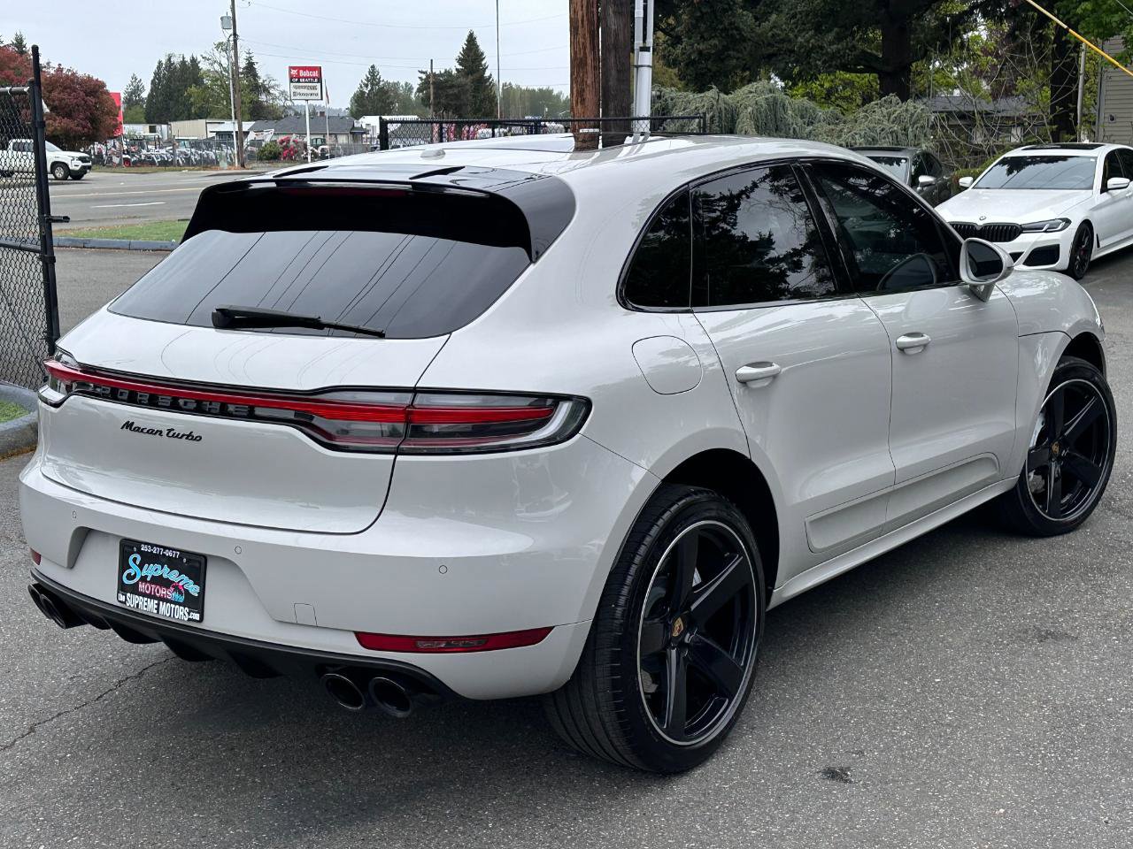 Used 2020 Porsche Macan Turbo AWD/4WD image 14