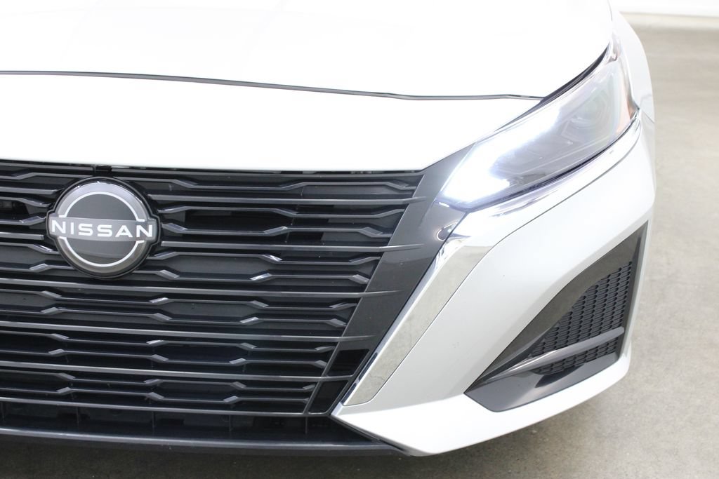 Used 2023 Nissan Altima 2.5 SL FWD image 8