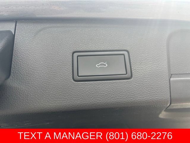 Used 2024 Volkswagen Atlas SE AWD/4WD image 13