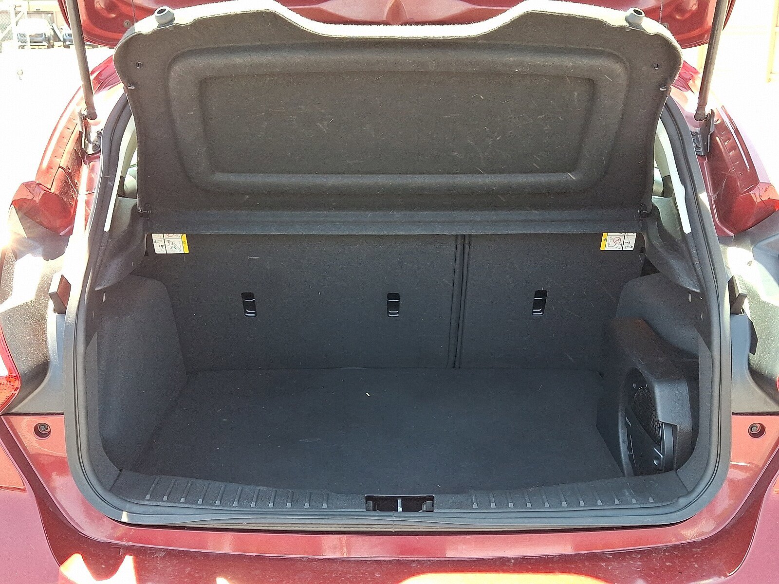 Used 2014 Ford Focus Titanium FWD image 30