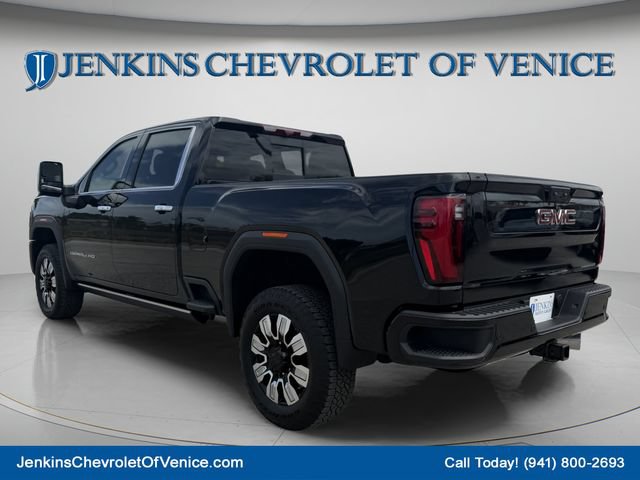 Used 2025 GMC Sierra 2500 Denali w/ Denali Reserve Package AWD/4WD image 8