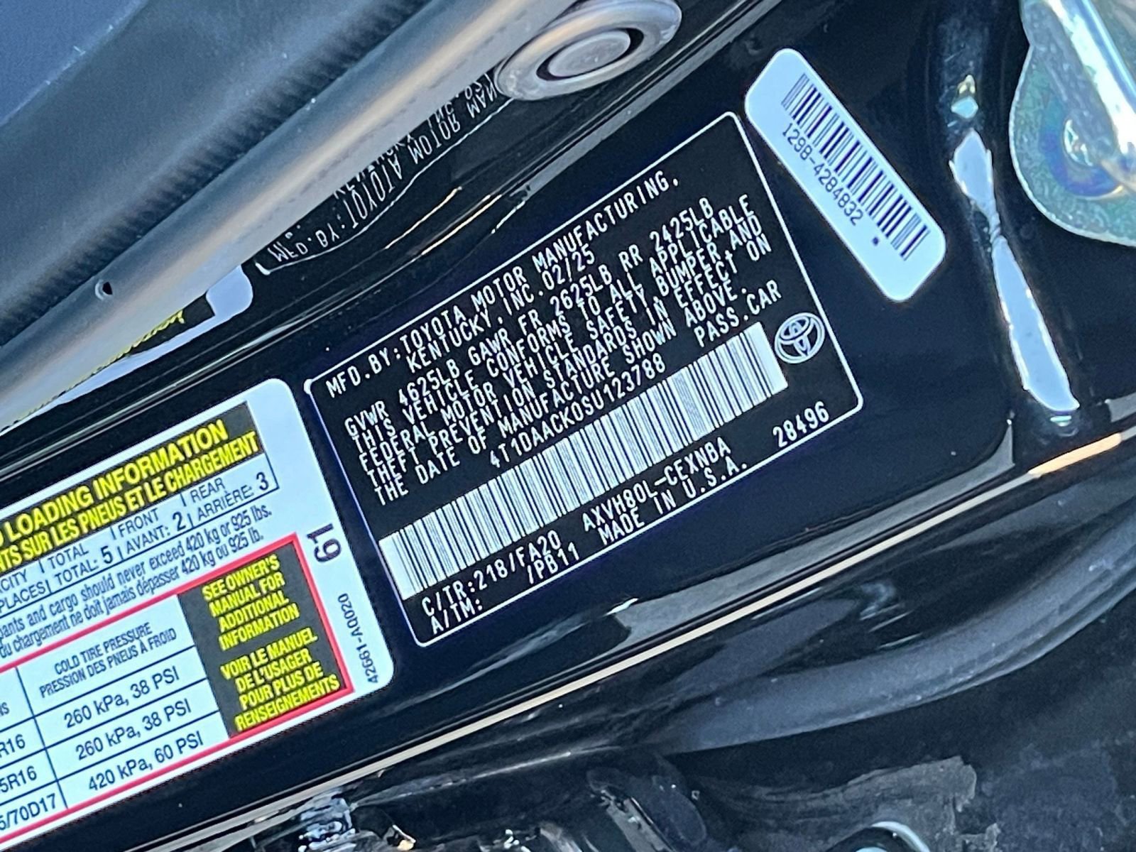 Used 2025 Toyota Camry LE image 28