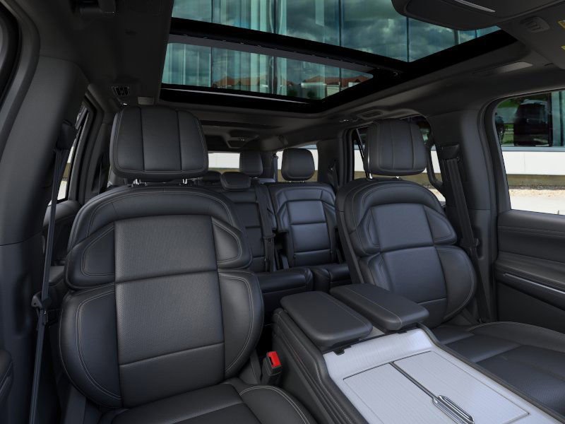 New 2025 Lincoln Navigator L Reserve w/ Jet Appearance Package image 10