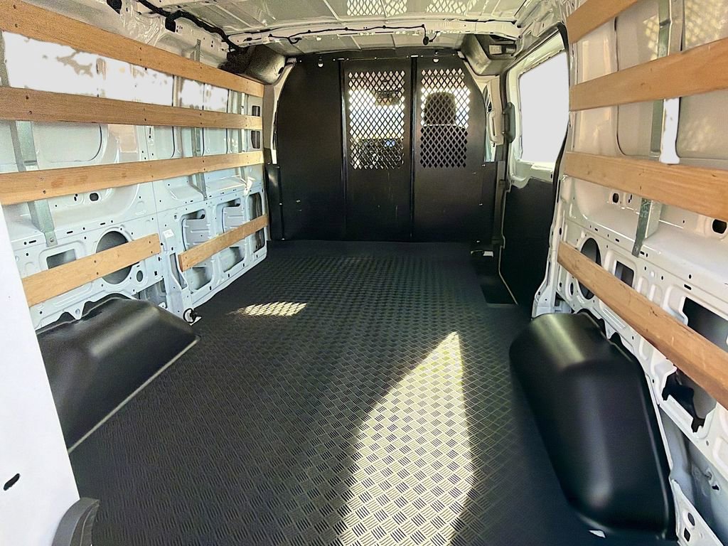 Used 2024 Ford Transit 250 Low Roof w/ Exterior Upgrade Package image 26