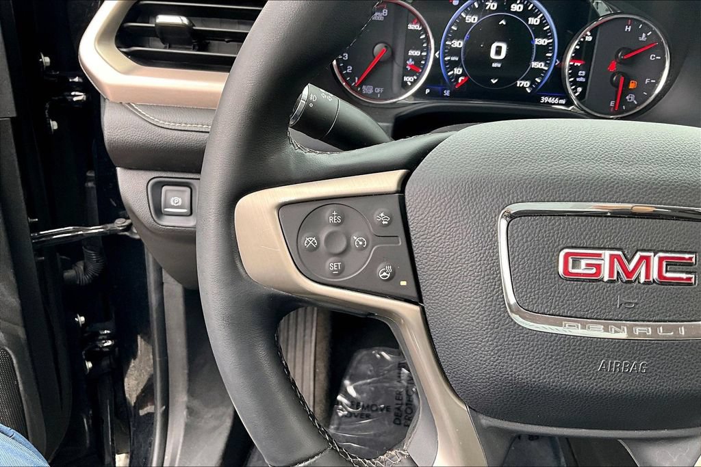 Used 2023 GMC Acadia Denali FWD image 28