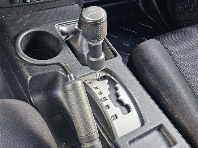 Used 2013 Toyota FJ Cruiser 4WD image 12