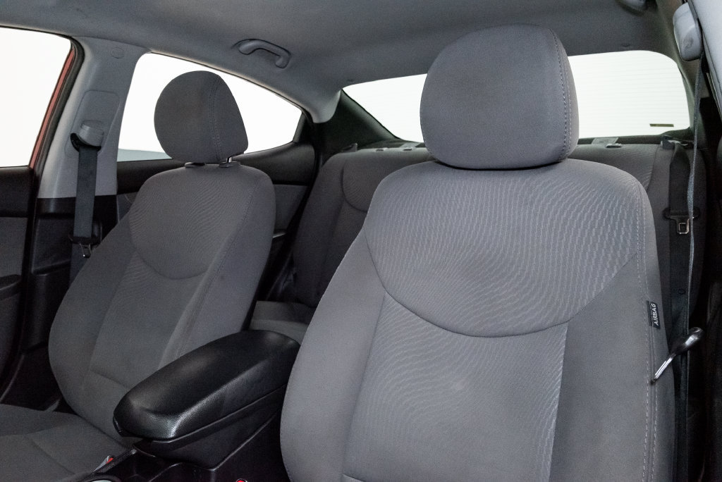 Used 2014 Hyundai Elantra SE w/ Option Group 02 FWD image 11