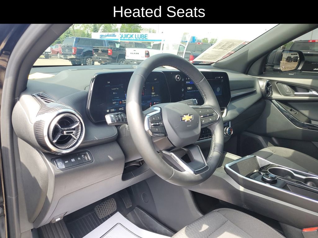 Used 2026 Chevrolet Equinox LT w/ LPO, Floor Liner Package AWD/4WD image 7