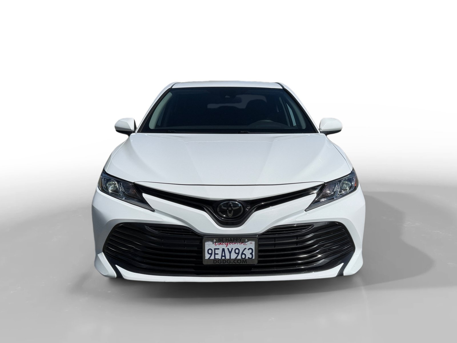 Used 2019 Toyota Camry LE w/ Carpet Mat Package FWD image 8