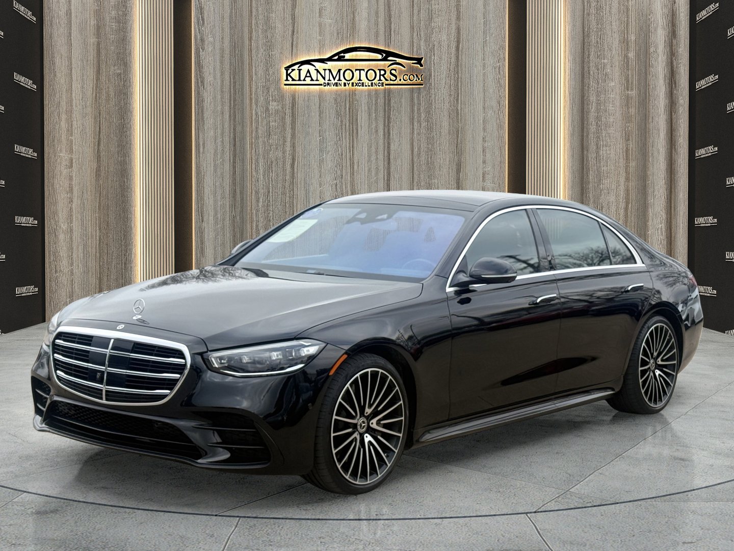 Used 2022 Mercedes-Benz S 580 4MATIC Sedan image 3