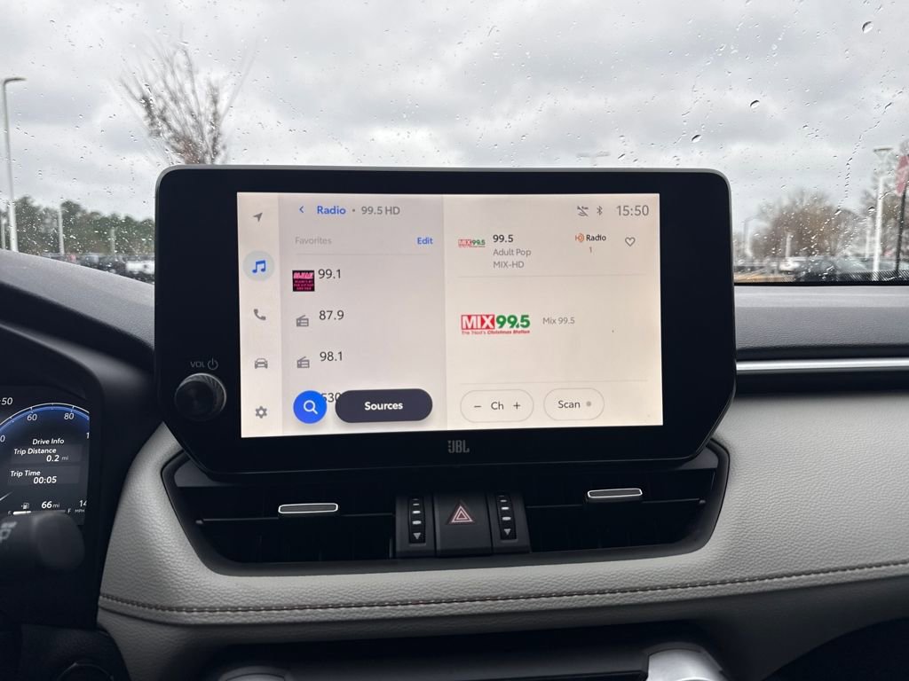 Used 2024 Toyota RAV4 Limited image 23