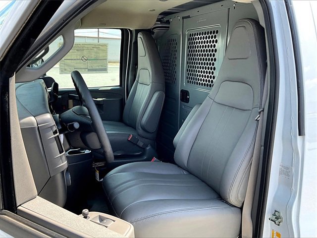 New 2025 Chevrolet Express 2500 w/ Driver Convenience Package image 9