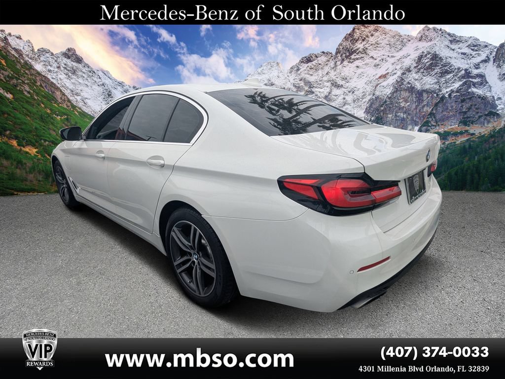 Used 2021 BMW 530e w/ Convenience Package RWD image 18