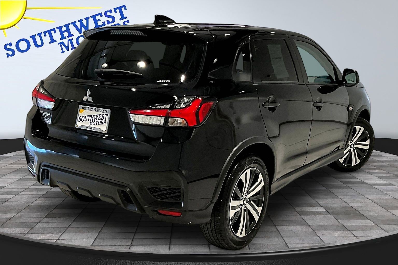 Used 2025 Mitsubishi Outlander Sport AWD image 6