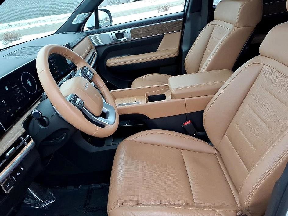 Used 2024 Hyundai Santa Fe Limited image 16