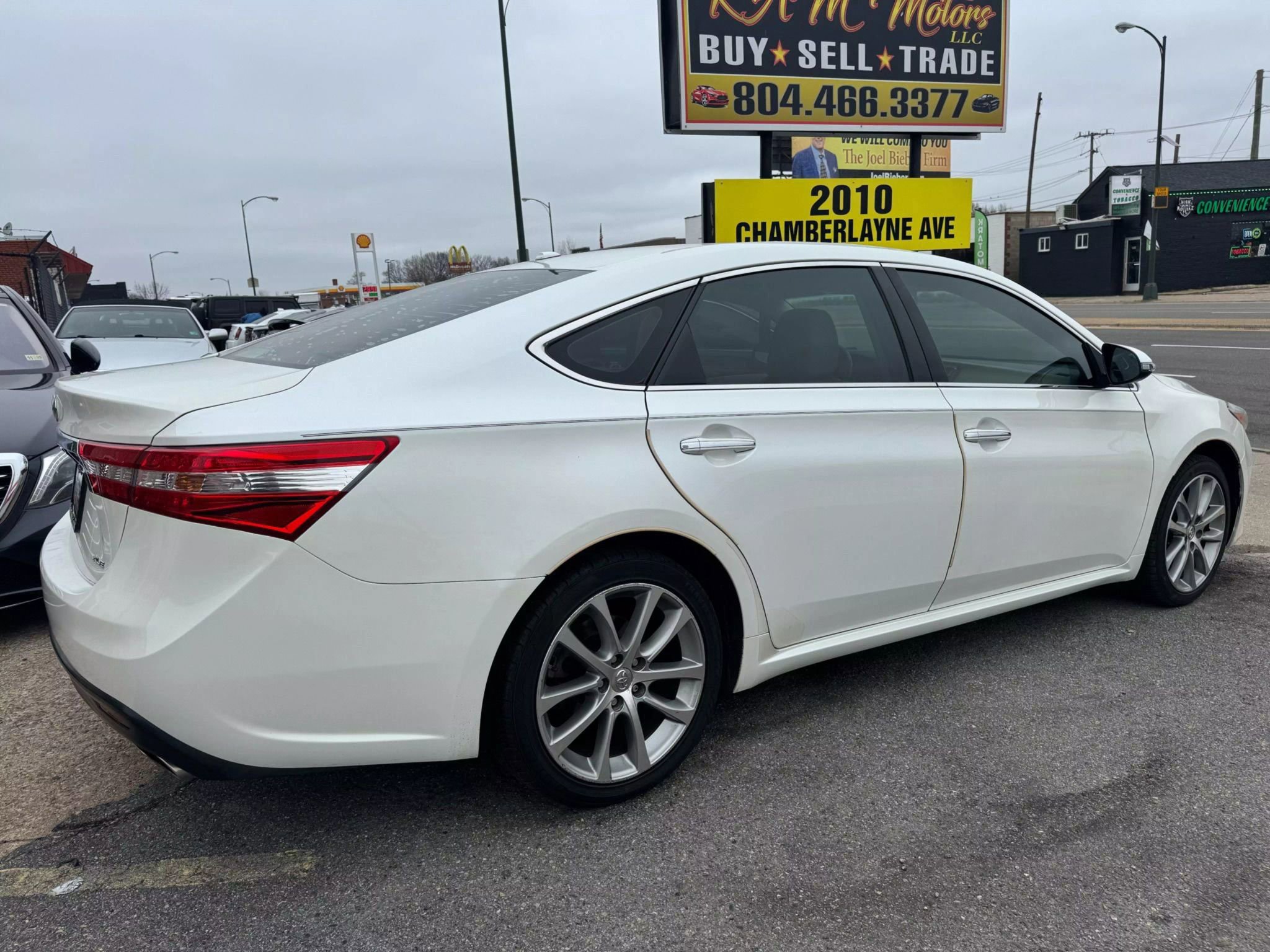 Used 2014 Toyota Avalon XLE Touring image 3