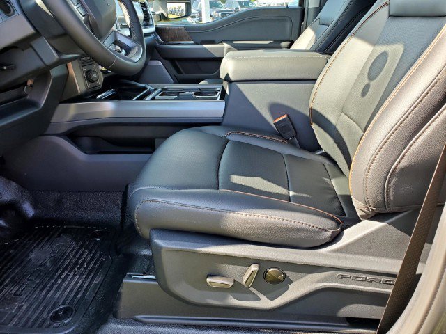 New 2026 Ford F350 Lariat w/ FX4 Off-Road Package image 14