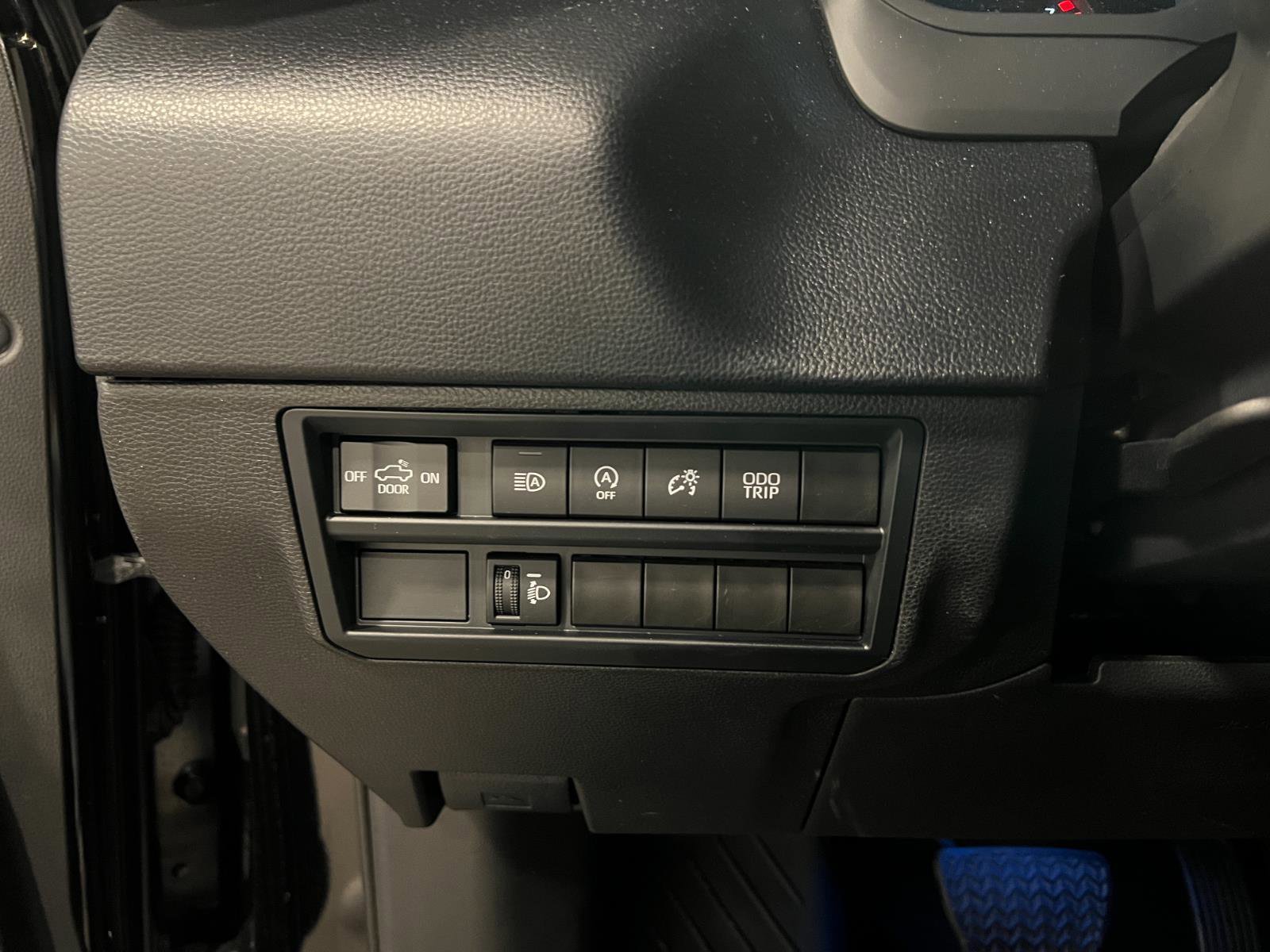 Used 2024 Toyota Tundra SR5 AWD/4WD image 15