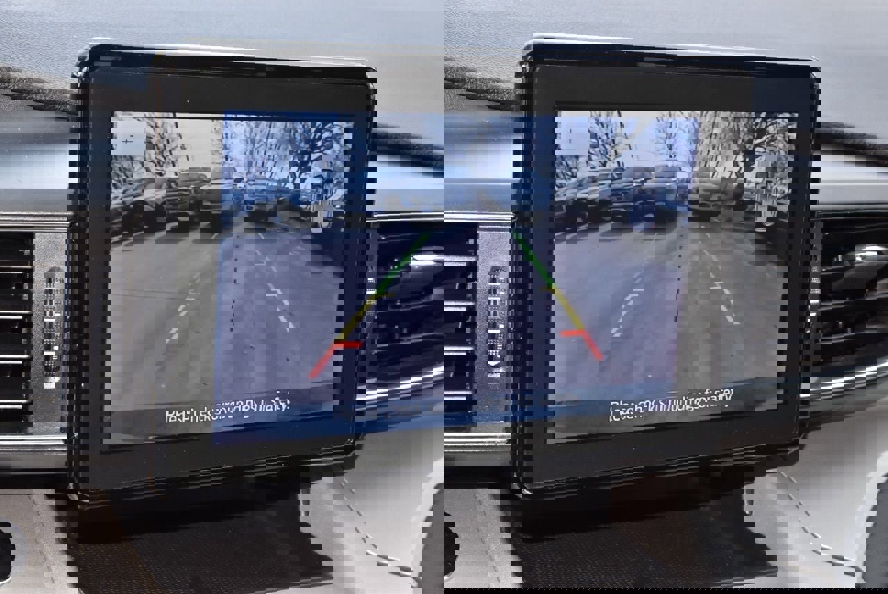 Used 2023 Ford Explorer XLT w/ Equipment Group 202A image 29