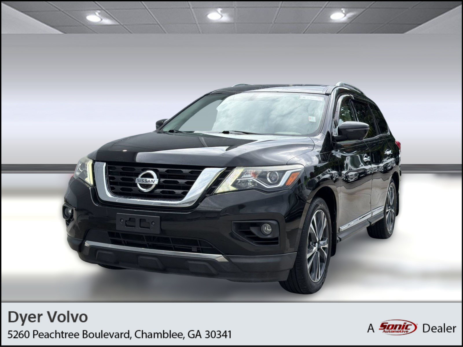 Used 2019 Nissan Pathfinder Platinum w/ Cargo Package FWD image 1