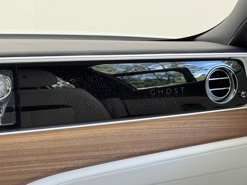 New 2025 Rolls-Royce Ghost image 64