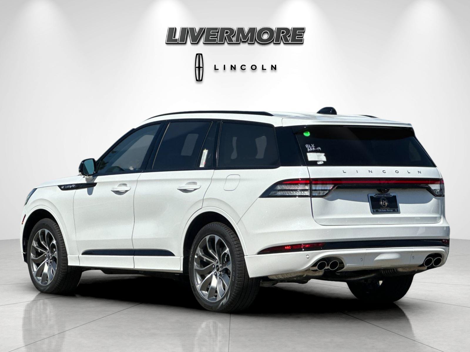 New 2026 Lincoln Aviator AWD image 5