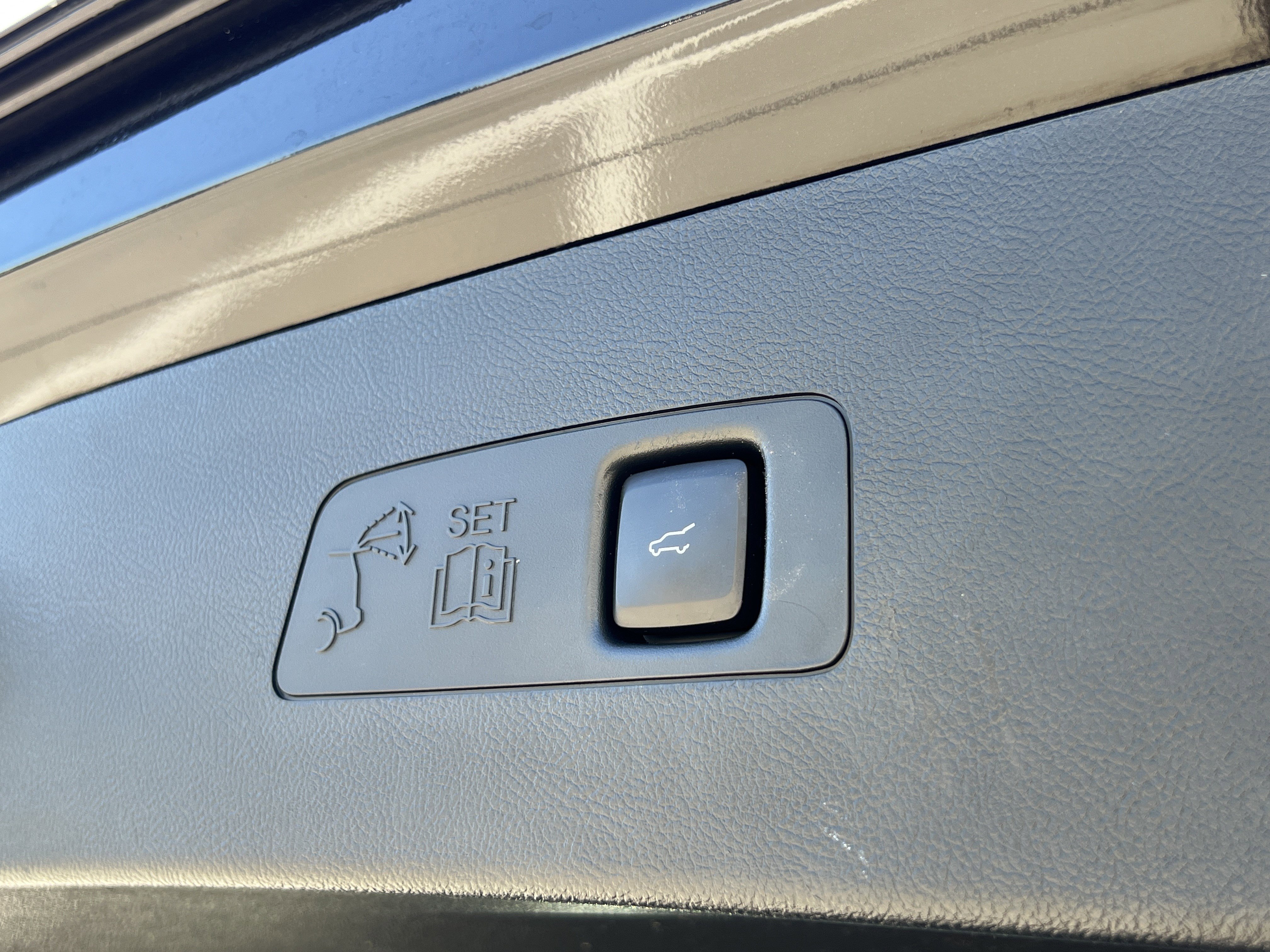 Certified 2022 Lincoln Corsair FWD w/ Premium Package image 35