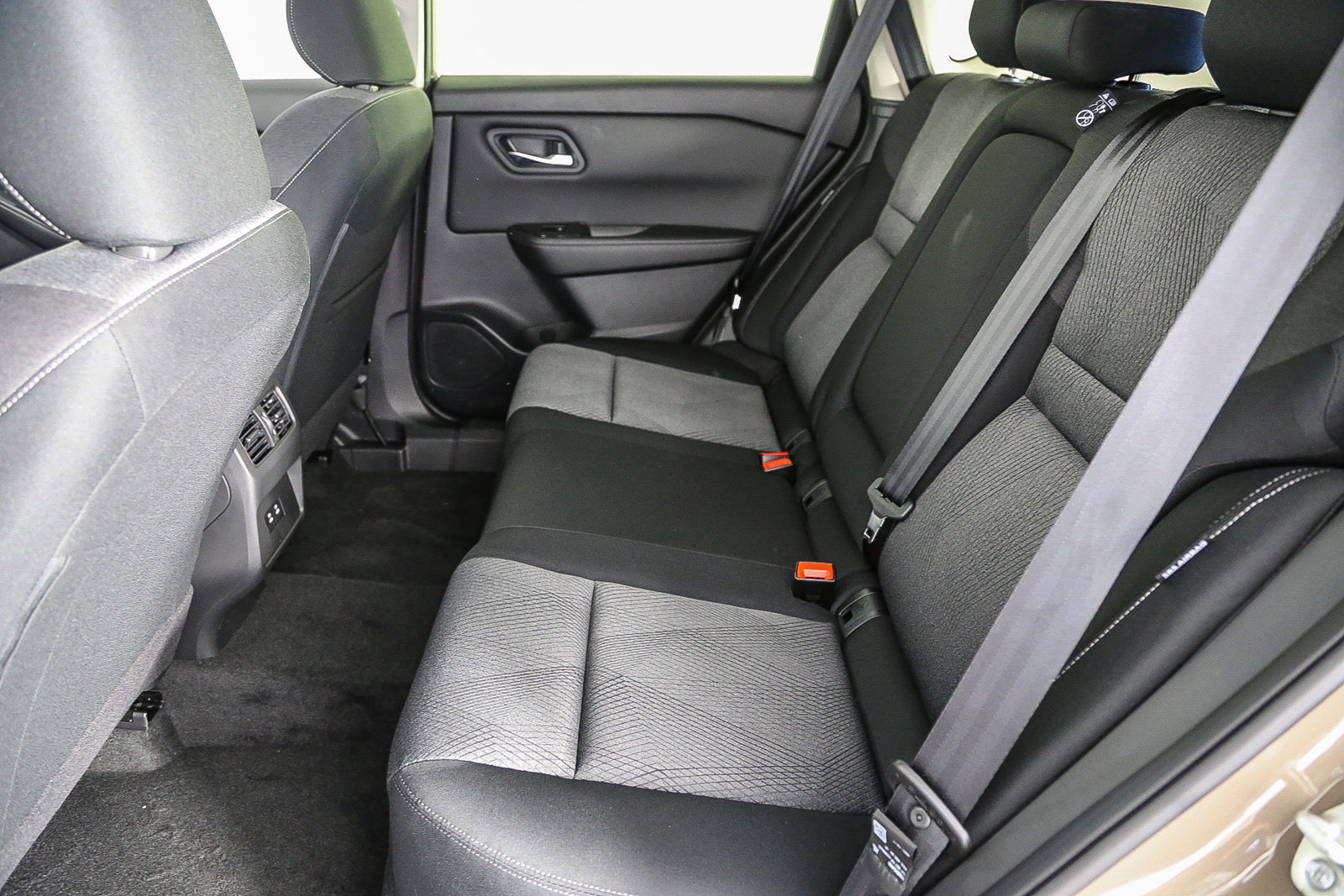 New 2025 Nissan Rogue SV AWD/4WD image 20