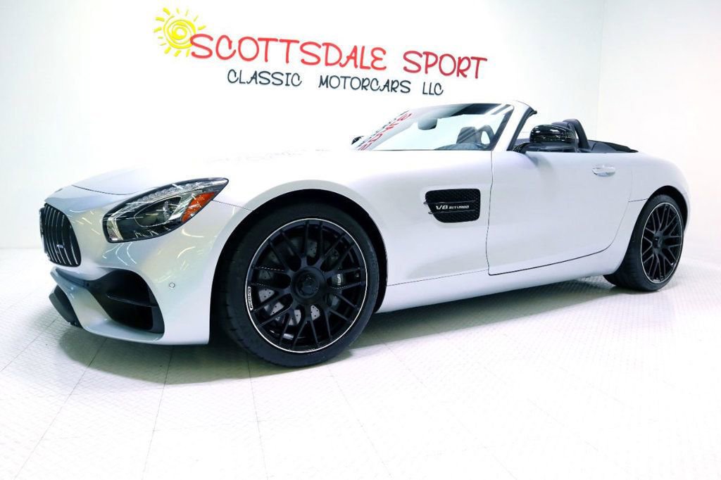 Used 2019 Mercedes-Benz AMG GT image 1